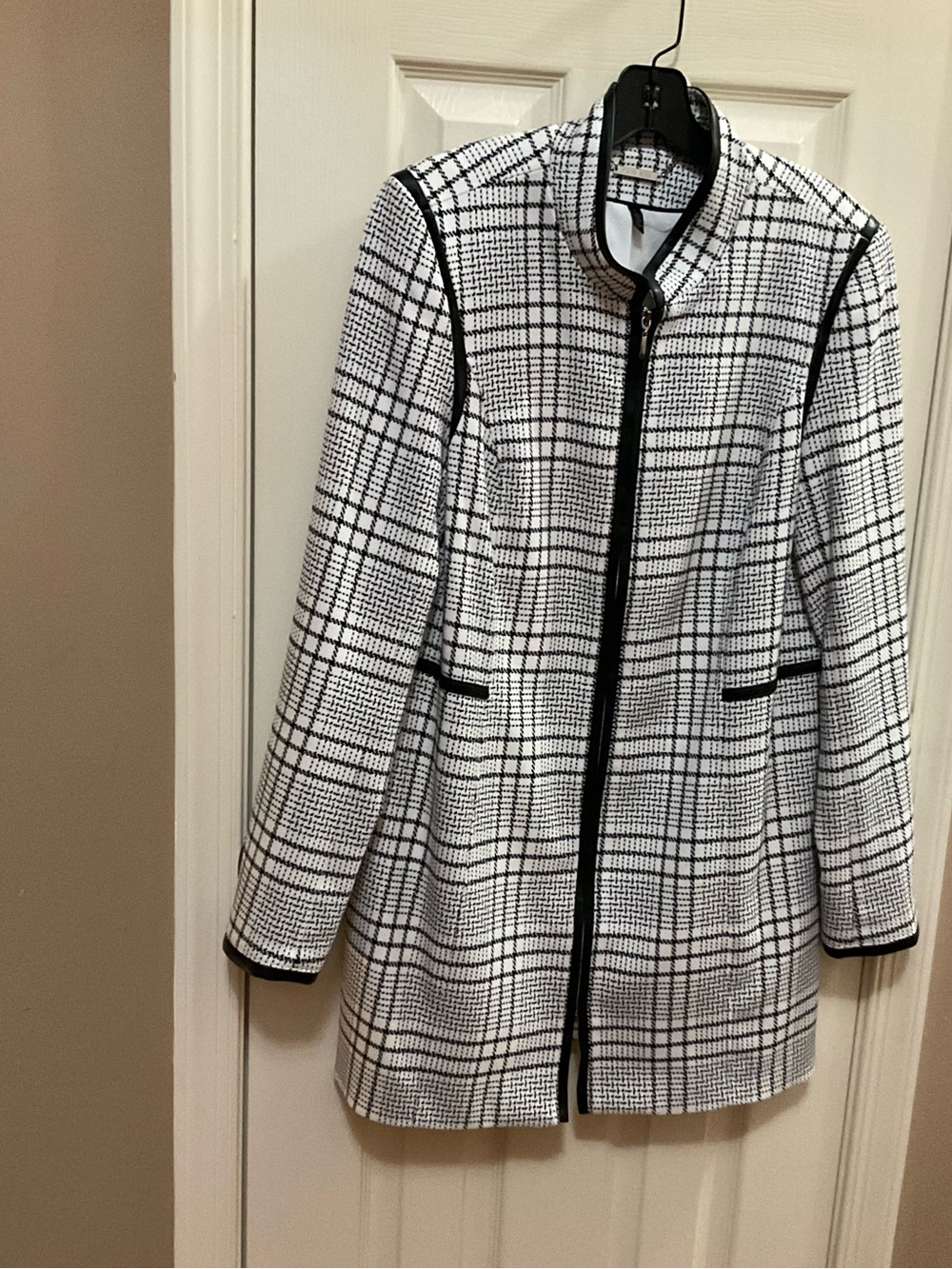 White House Black Market Plaid Zip-Front Trench Coat